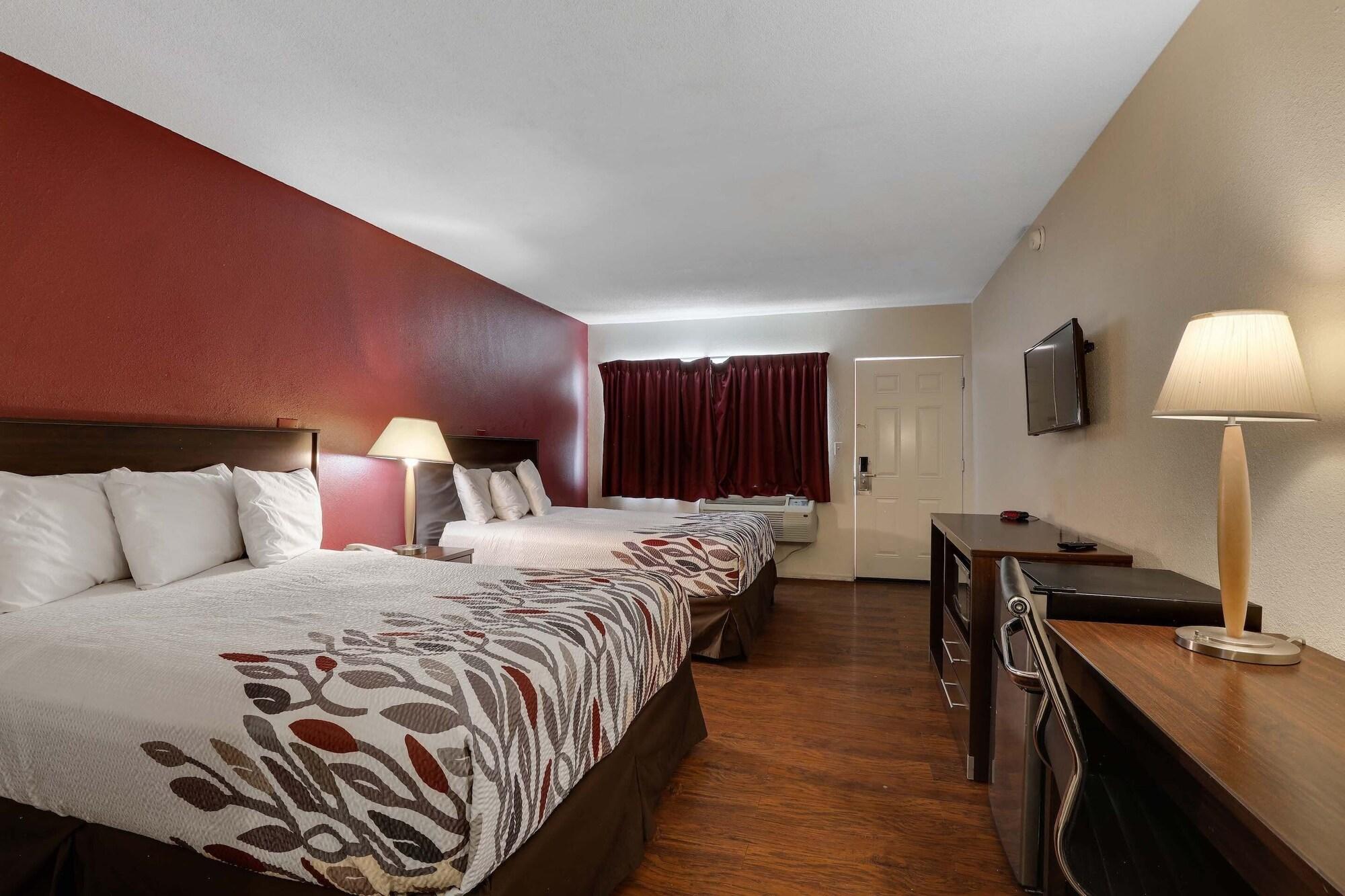 Red Roof Motel 2*
