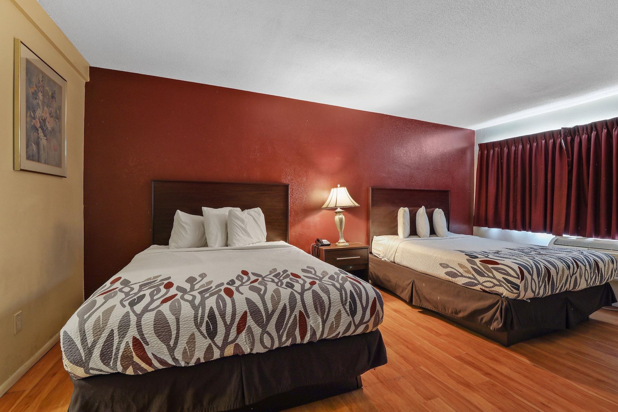 Motel Red Roof 2*