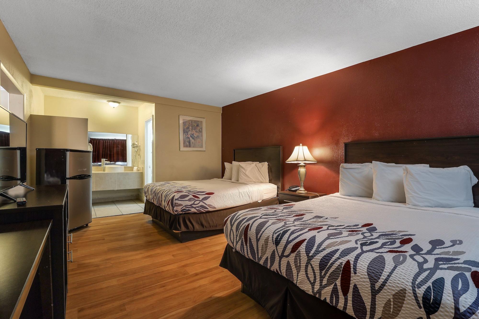 Red Roof Motel 2*