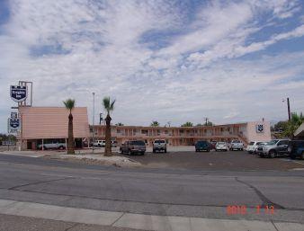Red Roof Motel 2*
