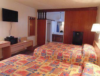 Motel Red Roof 2*